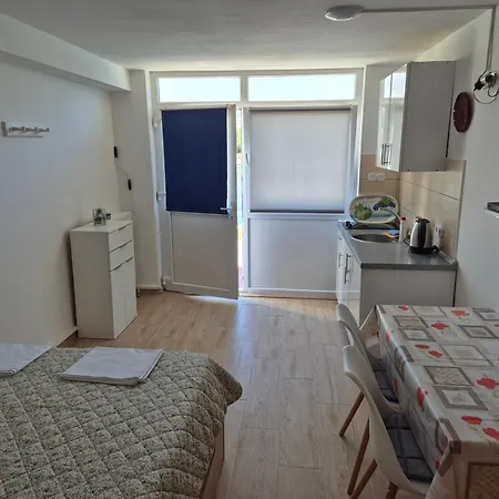 Apartment Niko *