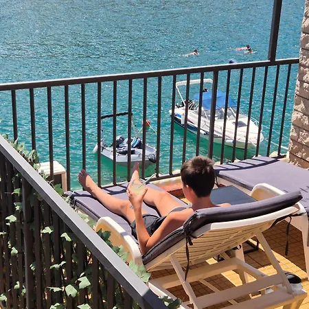 Niko